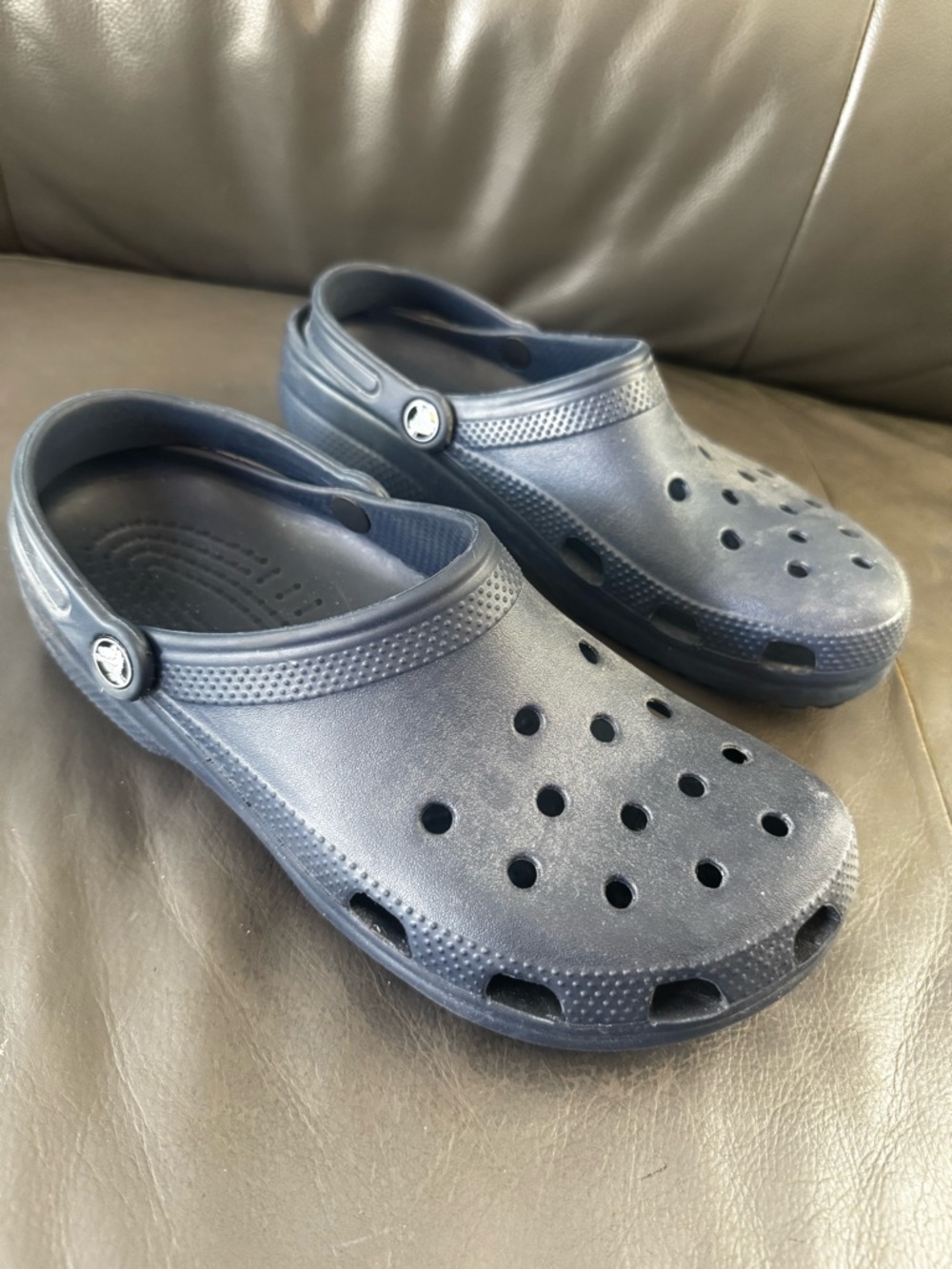 CROCS Classic Clog in Navy Blue